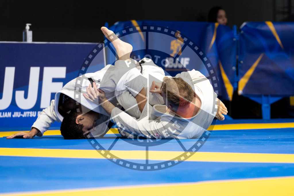 20240123PBB00077 | Fighters compete during the second day of the IBJJF European Championship in Paris, France, on January 23, 2024.