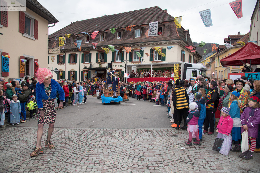 FastSonn_23-182 | Fotoblog Schwarzwald, Foto Blog Wiesental, Pfaffenberg, Winterzauber, Zeller Bergland, Zell im Wiesental, Fotoblog Wiesental, Landschaftsfotos, Bilder Wiesental, Natur, Naturbilder, Fastnacht, Zeller Fastnacht, Zeller Fasnacht, Zeller Bergland, Belchen, - Realisiert mit Pictrs.com