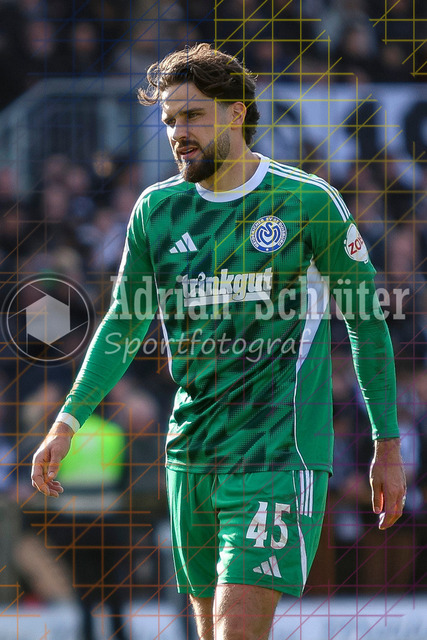 28.03.2026 GER, Fussball, Herren, Niederrhein Pokal Halbfinale, Saison 2025/2026, 1. FC Bocholt - MSV Duisburg | Lex Tyger Lobinger (MSV Duisburg) schaut 