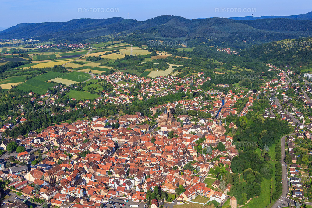 Aerial view: City overview from the east in Wissembourg in the state Bas-Rhin, France. – Photo: IMG_083040.jpg taken on 06/26/2015 by Werner Riehm/FLY-FOTO.com – Resolution of the original: 5138 x 3425 px