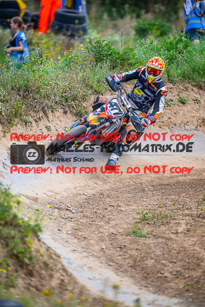 MaZZes_FotoMatrix_230812_0139 | UE40