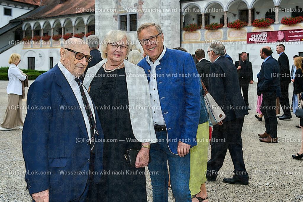 ALP0087_XXXIX_Chopin-Festival_Kanitzer-MankaSzulik-Szelag | (C)FotoLois.com, Alois Spandl, XXXIX. internationales CHOPIN-Festival in der Kartause Gaming, Eröffnung des Festivals mit Einmarsch der Goldhaubengruppe Lackenhof mit der Musikkapelle Gaming sowie den Ehrengästen und Eröffnungsansprachen in der Barockbibliothek, Fr 4. August 2023.
