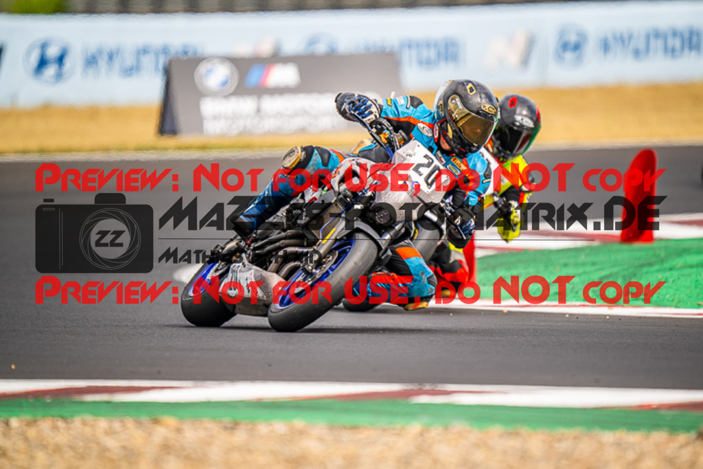 MaZZes_FotoMatrix_220625_1018 | TWINCUP