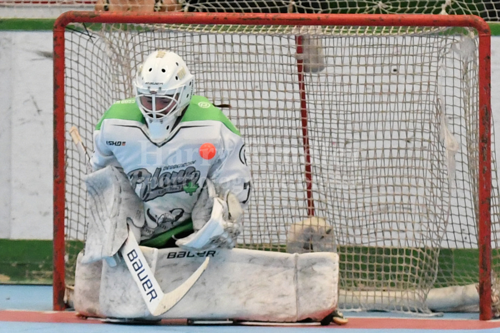 Deggendorf Pflanz : Langenfeld Devils | Theresa Brunner (Deggendorf Pflanz Herren 1) - Realisiert mit Pictrs.com