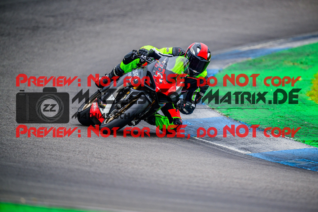 MaZZes_FotoMatrix_240614_6007705_4817 | ROT