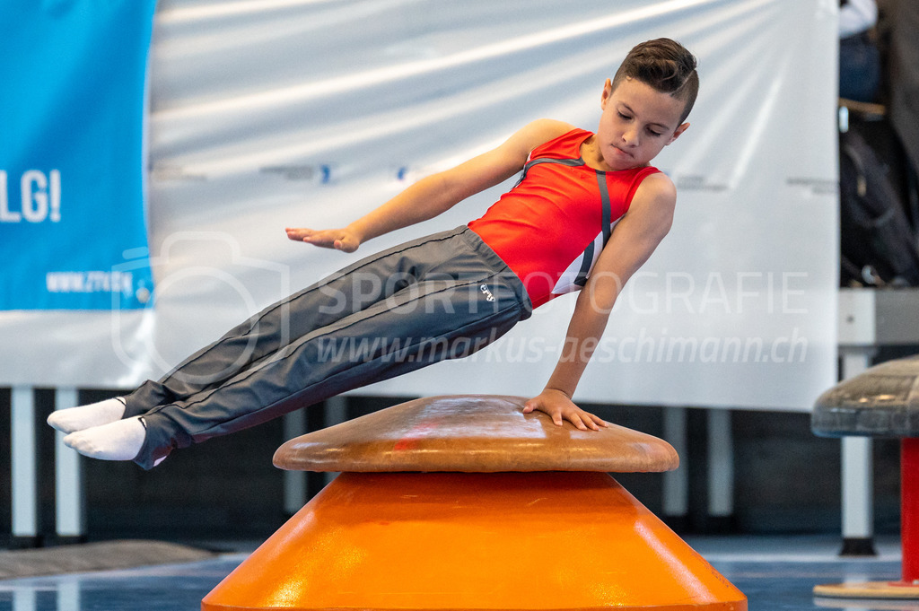 104. Zürcher Kunstturnertage Neftenbach - 15. May 2022 | 104. Zürcher Kunstturnertage Neftenbach
Turnhalle Ebni, Neftenbach
Programm 1 (P1)
Bild: Sportfotografie Markus Aeschimann | www.markus-aeschimann.ch - Realisiert mit Pictrs.com