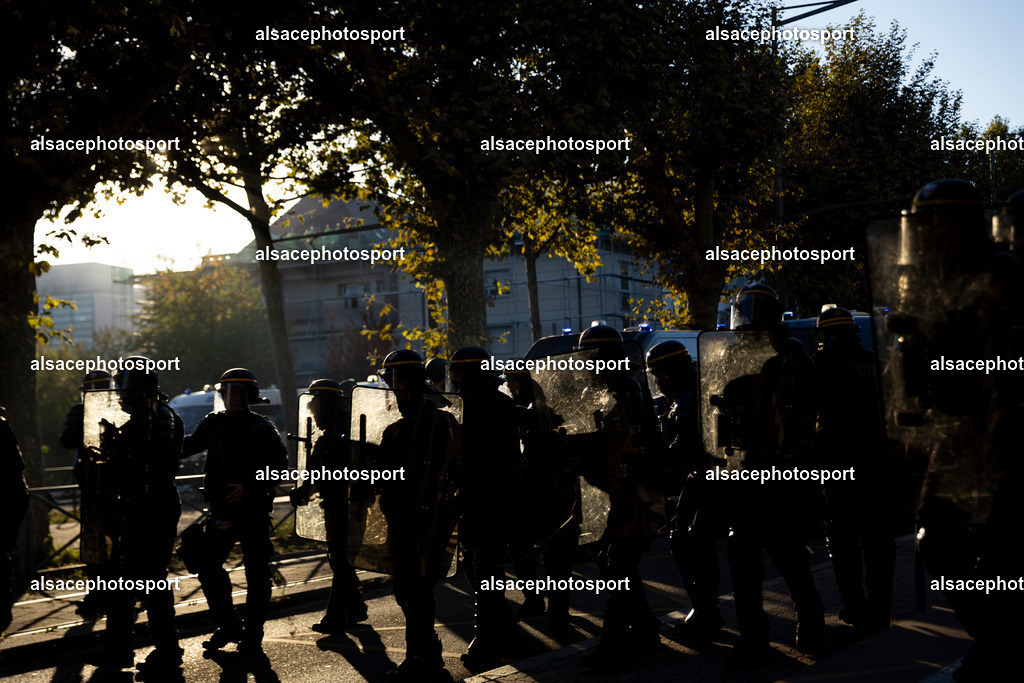 _B7A1490 | manifestation de lycéens à Strasbourg, le 6 octobre 2026, dans le cadre d’un mouvement national de protestation contre les conditions d’apprentissage. - Realisiert mit Pictrs.com