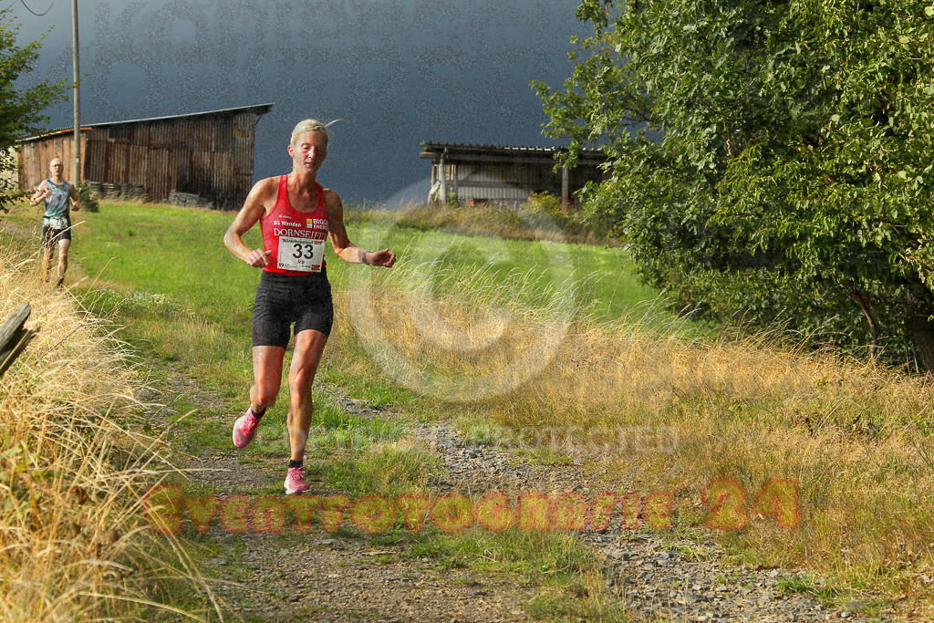 250801_1851_EV4_7600 | Sportfotografie im Rhein-Sieg Kreis, Köln, Bonn, NRW, Rheinland Pfalz, Hessen, etc. Unser Tätigkeitsfeld umfasst den Laufsport vom Volkslauf über den Marathon, Duathlon, Triathon bis zum Ultralauf wie Kölnpfad Ultra oder Schindertrail.