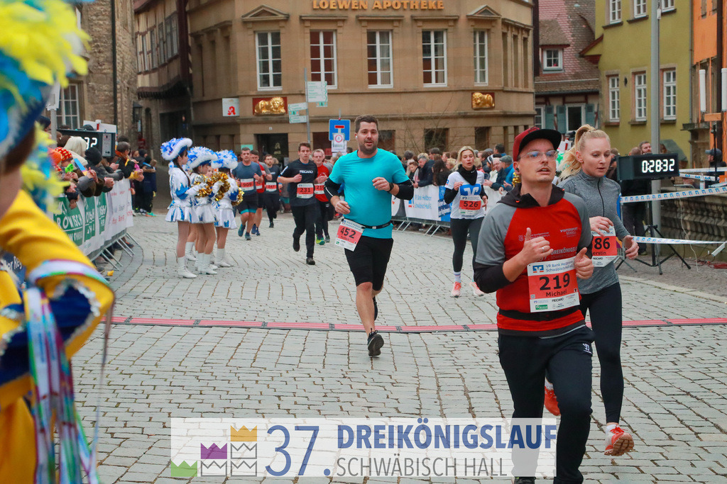 VR Bank Hauptlauf 10000m | 3 Koenigslauf 2023 - Realisiert mit Pictrs.com