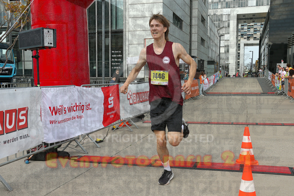 250920_1319_EX1_4047 | Sportfotografie im Rhein-Sieg Kreis, Köln, Bonn, NRW, Rheinland Pfalz, Hessen, etc. Unser Tätigkeitsfeld umfasst den Laufsport vom Volkslauf über den Marathon, Duathlon, Triathon bis zum Ultralauf wie Kölnpfad Ultra oder Schindertrail.