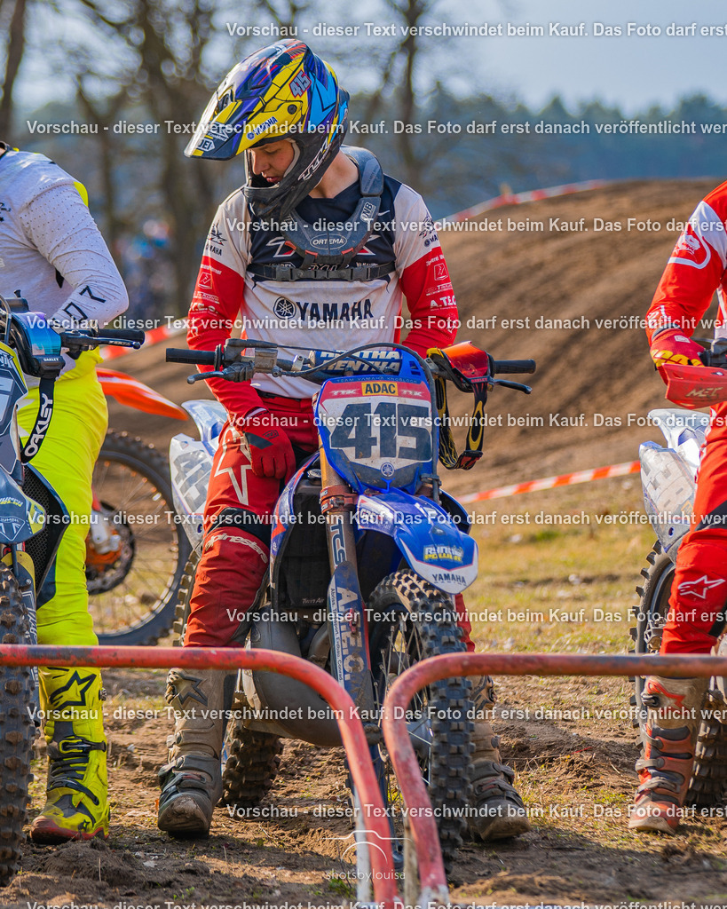 25_03_23_Hänchen_MX2-8694 | Sportfotografin aus Berlin-Brandenburg mit Fokus auf Motocross. Ich halte deine sportliche Leistung und echte Emotionen auf und neben der Strecke professionell fest. Entdecke die Fotos von deinem Rennen und bestelle sie direkt hier im Shop.