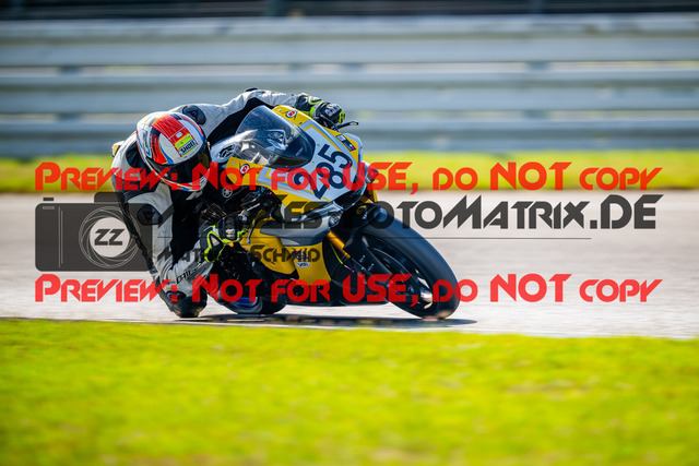 MaZZes_FotoMatrix_240702_6007705_1782 | WEISS