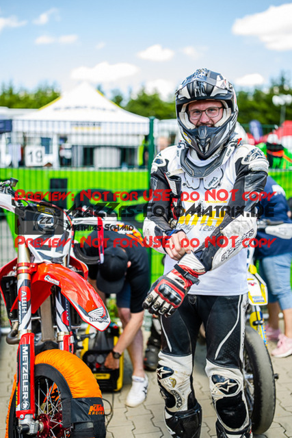 MaZZes_FotoMatrix_220703_1135 | S1