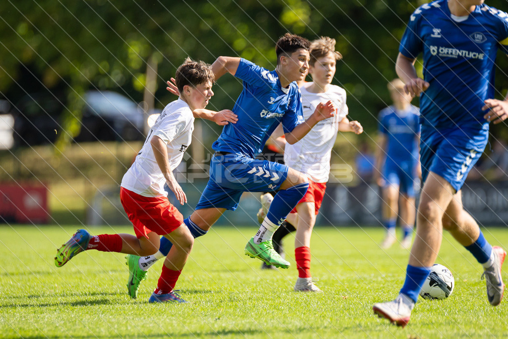 20250920_Picselweb-Fotografie_1R3_0708 | JFV D/A &amp; Stade - VfB Oldenburg0:1 VfB no70:2 VfB no70:3 VfB JFV Eigentor0:4 VfB no70:5 VfB no71:5 JFV no3 Jaric Jimenez-Voss2:5 JFV no9 Janko Sylvester3:5 JFV no16 Damian Elias Mihro Burekovic - Realisiert mit Pictrs.com
