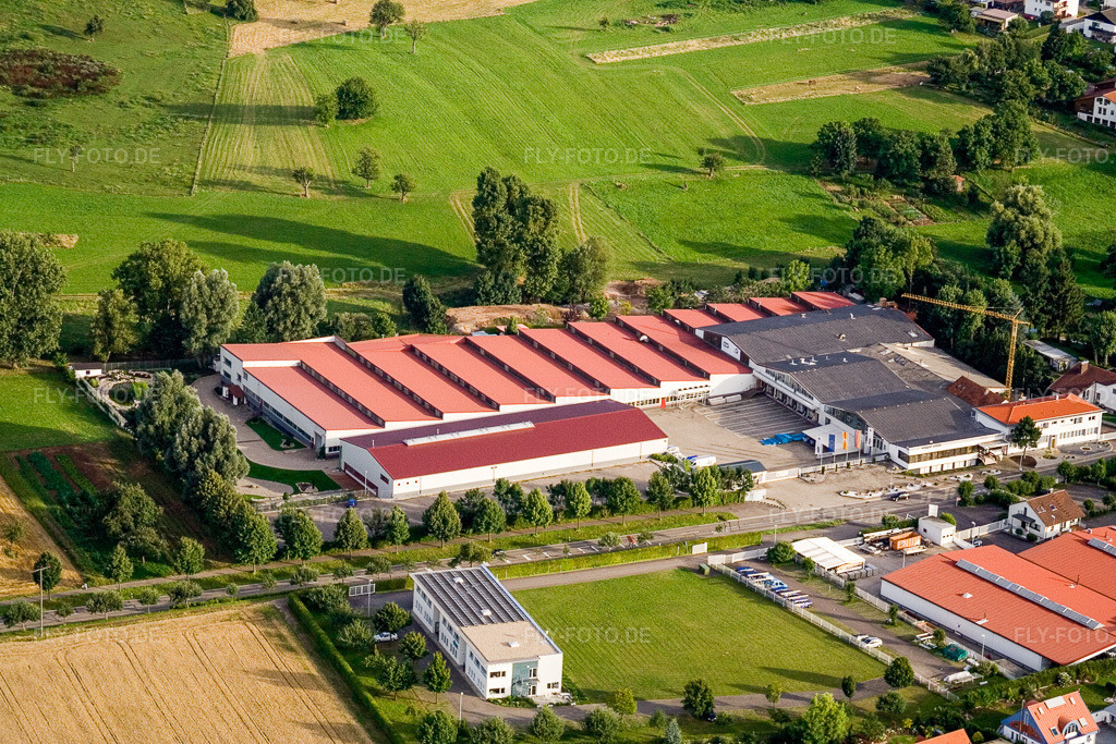Luftbild: Stupferich, Vogelsitze GmbH, Kleinsteinbacherstraße 44 im Ortsteil Stupferich in Karlsruhe im Bundesland Baden-Württemberg in Deutschland. Foto: IMG_12427.jpg vom 05.08.2008 durch Werner Riehm/FLY-FOTO.de
