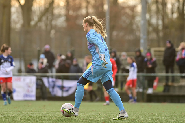 Fußball I Frauen I Saison 2025-2026 I Regionalliga Nord I 11. Spieltag I Hamburger SV U20 - Holstein Kiel I 26649 | Der Sportfotograf. - Realisiert mit Pictrs.com