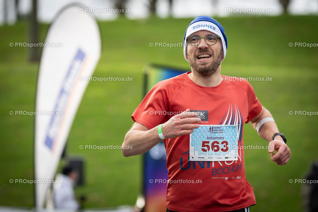 Bonner Nikolauslauf in Bonn, 08.12.2024 | Impressionen vom Bonner Nikolauslauf am 08.12.2024 in Bonn (Freizeitpark Rheinaue). Foto: BEAUTIFUL SPORTS/Axel Kohring