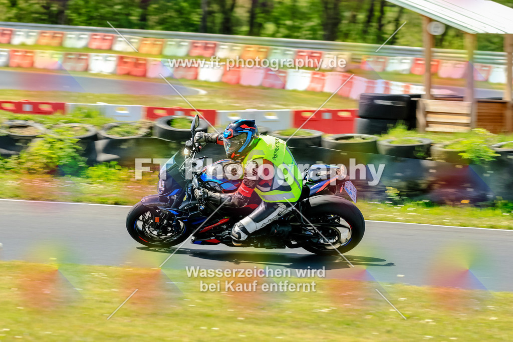 _OTO2249 | Hier findet Ihr Bilder von Touristenfahrten auf der Nürburgring Nordschleife oder von anderen Veranstaltungen die ich besucht habe. Viel Spass beim Durch Schauen 