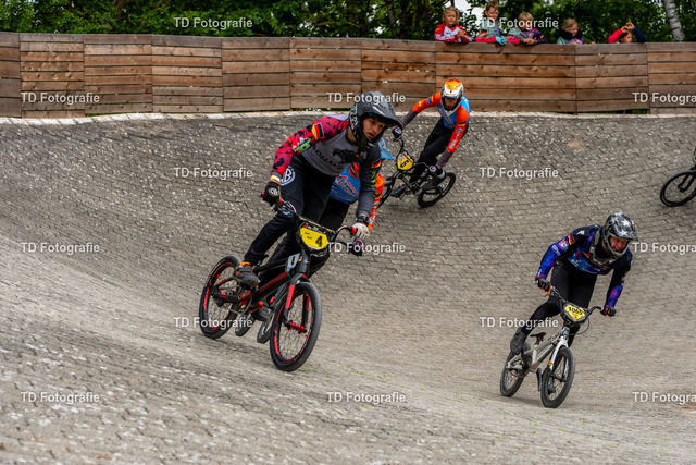 BayBMX2026-04926 | Fotogalerie von Thomas Dettweiler mit Eventbildern und lizenzfreien Fotos. Perfekt als Wandbild, für Büro, Website oder private Nutzung. - Realisiert mit Pictrs.com