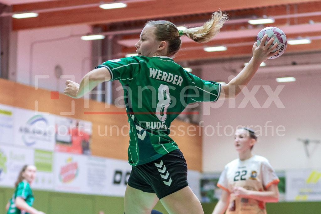 Handball, 2. Bundesliga Frauen, SV Werder Bremen - VfL Waiblingen | Tessa Budelmann (SV Werder Bremen, 8) beim Wurf, am Ball, Spielszene, Aktion, Action