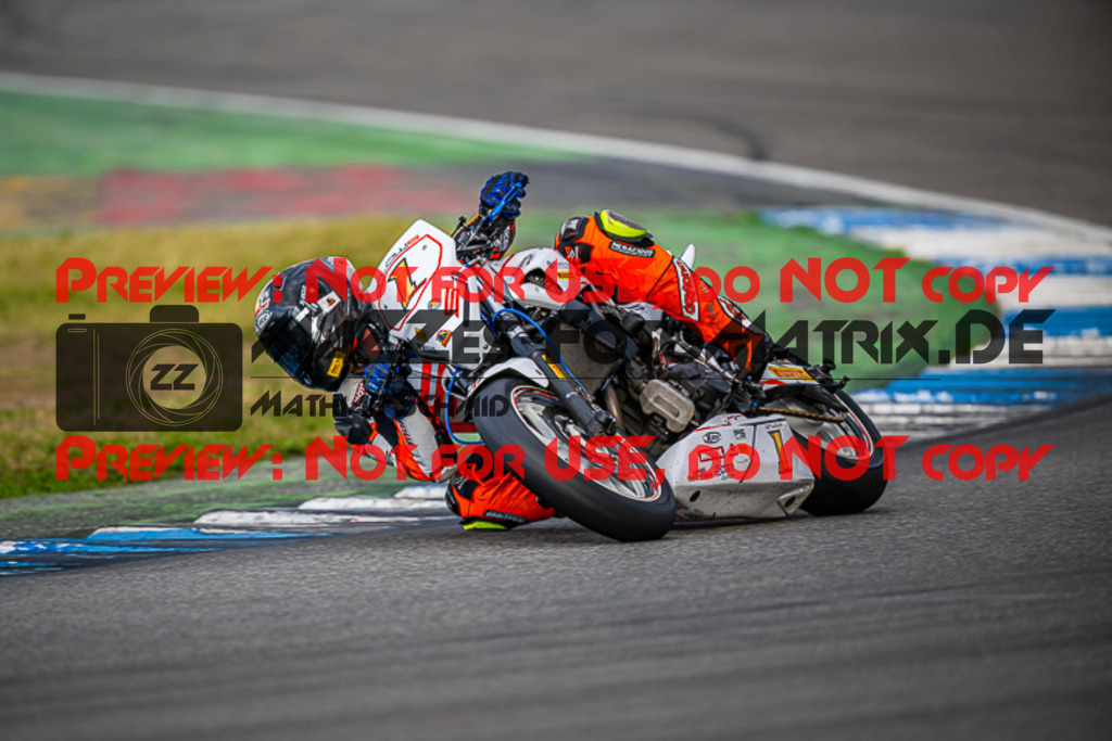 MaZZes_Fotomatrix_20230923_6007705_6200 | TWIN CUP