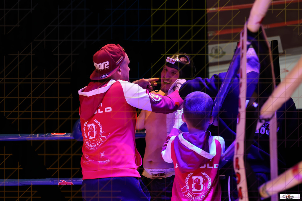 Schmidt vs Kilic 25.04.2026 tomafocus Tb00104 | professionelle Sport- und Eventfotografie von Tomafocus – dynamische Bilder, emotionale Momente und hochwertige Aufnahmen für jeden Anlass. - Realisiert mit Pictrs.com