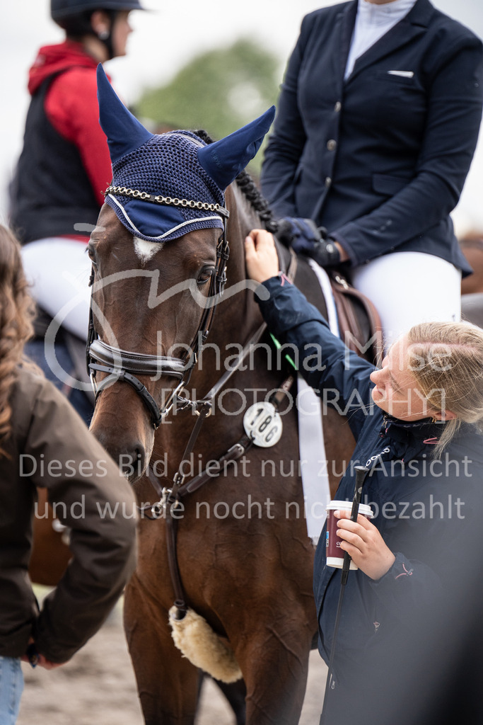 BHO24-SD-FriendshipTour-DSC06940 | Deine schönsten Turniermomente als professionelle Fotos! Entdecke hochwertige Pferdesport-Fotografie im Online-Shop. Jetzt Fotos finden & bestellen!