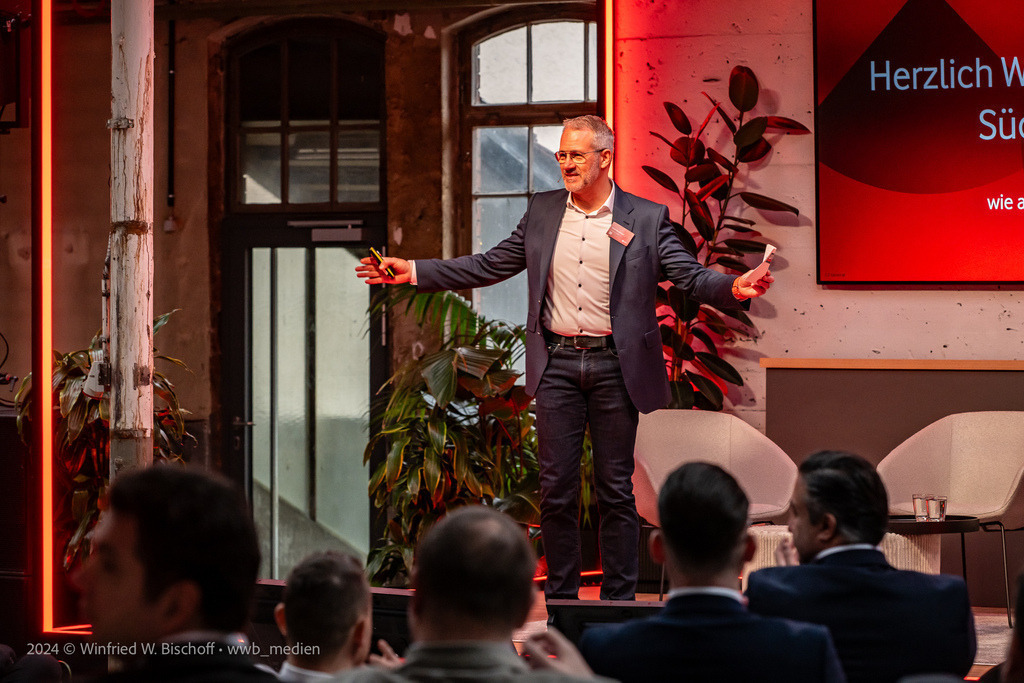 wwb_2062 | <Fotografie> <Video> <Film> <Winfried Bischoff> - Realisiert mit Pictrs.com