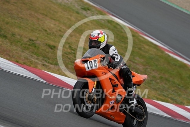 2024_05_19_PBK_45519 | Sportfotografie; SlowMotion; Video; Rennstrecke; Hafeneger; Speer; Racing; RSE; BMW; CBO; Trackday; Motorsportarena; Hockenheimring; Brno; Most; Barcelona; Valencia