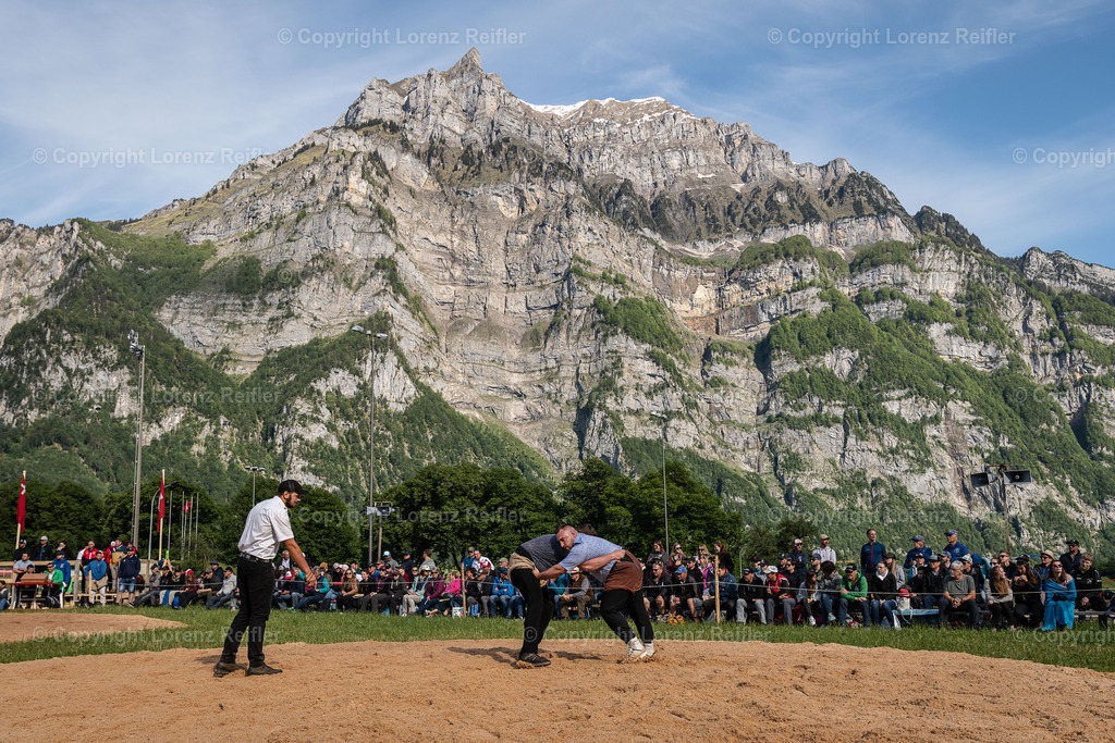 Schwingen -  Glarner Bündner 2024 | Glarus, 20.5.24, Schwingen - Glarner Bündner.