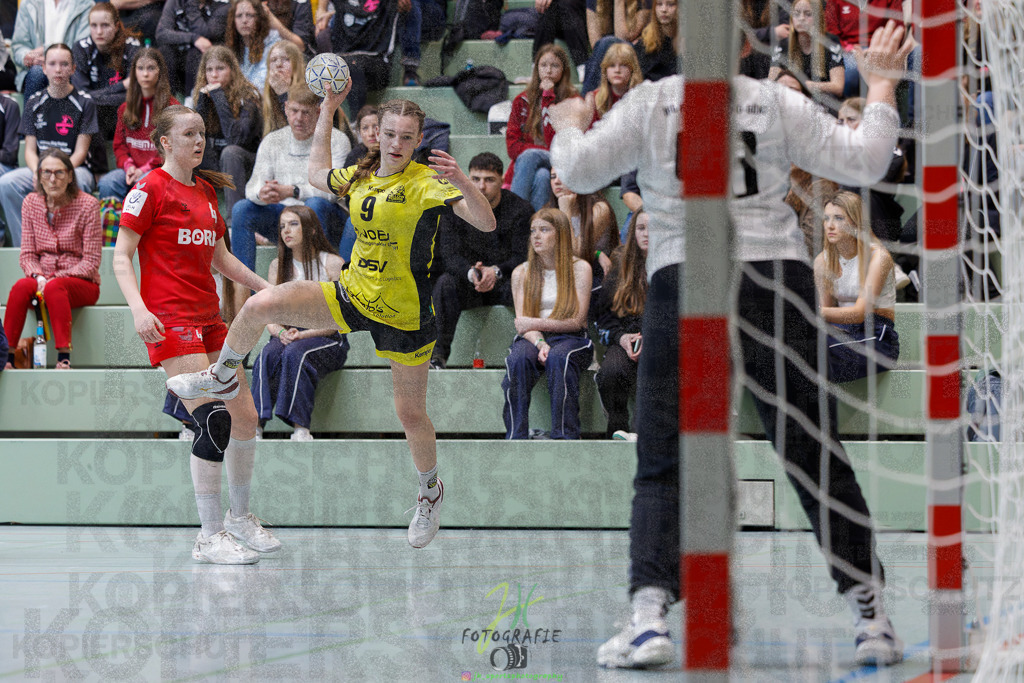 Hessenmeisterschaft wJC - Finale; HSG Kleenheim - HSG Weiterstadt/ Braunsh.Worf. | Hessenmeisterschaft wJC - Finale; HSG Kleenheim - HSG Weiterstadt/ Braunsh.Worf. am 22.03.2025 in Biedenkopf (Sporthalle Lahntalschule)Photo © 2025 - Jörg Heinrich - Realisiert mit Pictrs.com