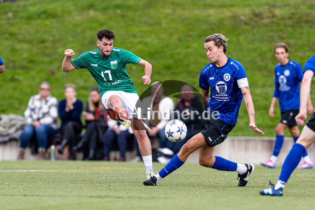 1. FC Penzberg gegen FC Wacker München | Bezirksliga Oberbayern Süd 3, 1. FC Penzberg gegen FC Wacker München, 20241012,Schuss Samir NEZIRI (1. FC Penzberg 17),2024-10-12 in Penzberg (Stadion an der Karl-Wald-Straße), Samir NEZIRI (1. FC Penzberg 17), Benno DEEKEN (FC Wacker München 5)Copyright: WolfgangxLindner www.foto-lindner.de