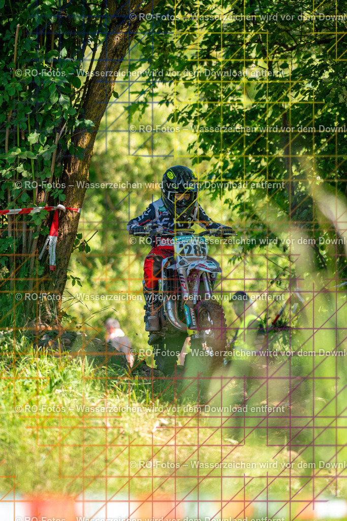 Wolfshausen 1 Lauf -849 | Sportfotografie von RO-Fotos: Motorsport, Motocross, Enduro, Laufveranstaltungen und Triathlon. Professionelle Fotos von Sportlern und Events. - Realisiert mit Pictrs.com