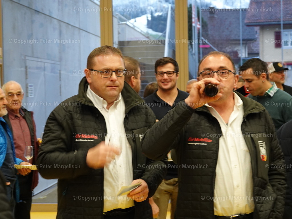 DSC05889 | Schwingen - Realisiert mit Pictrs.com