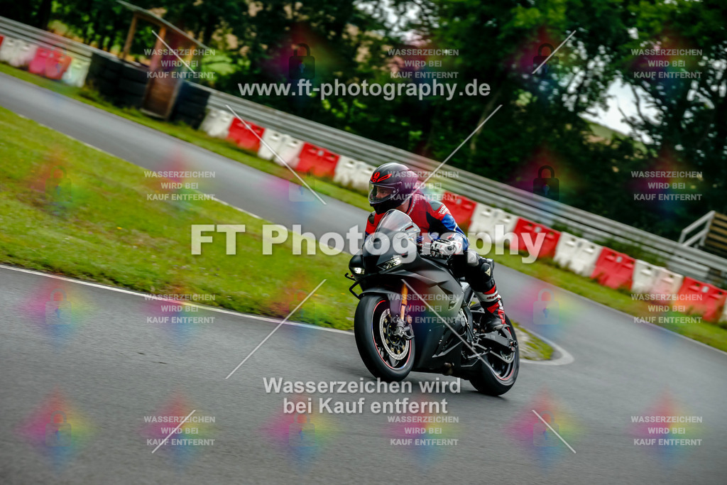 VBK-3604 | Hier findet Ihr Bilder von Touristenfahrten auf der Nürburgring Nordschleife oder von anderen Veranstaltungen die ich besucht habe. Viel Spass beim Durch Schauen 