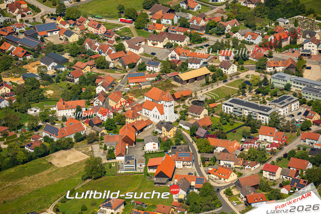 Das Luftbild zeigt :  Ursensollen - Die Luftaufnahme wurde 2024 vom UL-Flugzeug aus erstellt ( keine Drohne ) - Hochauflösende Luftaufnahme - Für grossformatige Ausdrucke geeignet. Die Geschenkidee !Mit Lizenz und Bildrechte bestellbar