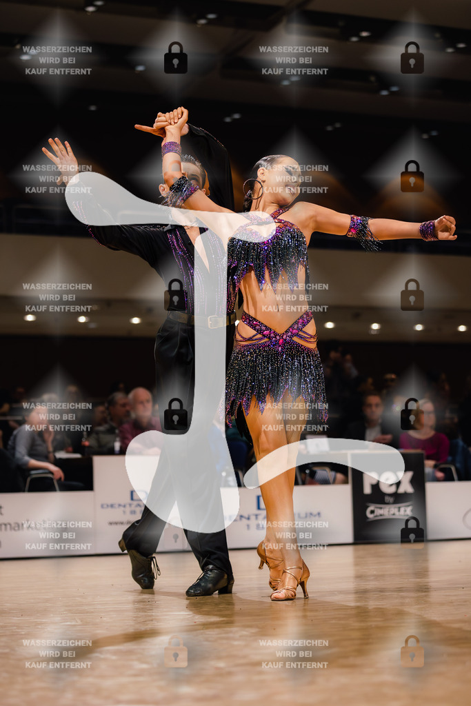 Goldstadtpokal 2025 - WDSF World Open Latin 31st (49) Tobias Ottner _ Petrova Melaniia (Austria)-2025-01-25-5969 | Webshop for digital downloads and prints of dance sport, event & show photographer Julian Link - Realisiert mit Pictrs.com
