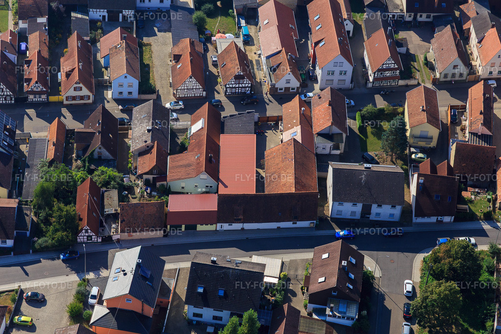 Luftbild: Juststraße und Rheinstr in Kandel im Bundesland Rheinland-Pfalz in Deutschland. Foto: IMG_094919.jpg vom 24.09.2016 durch Werner Riehm/FLY-FOTO.de