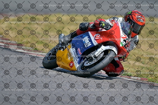 25bt04-1105 | markuskiefer.com - Realisiert mit Pictrs.com