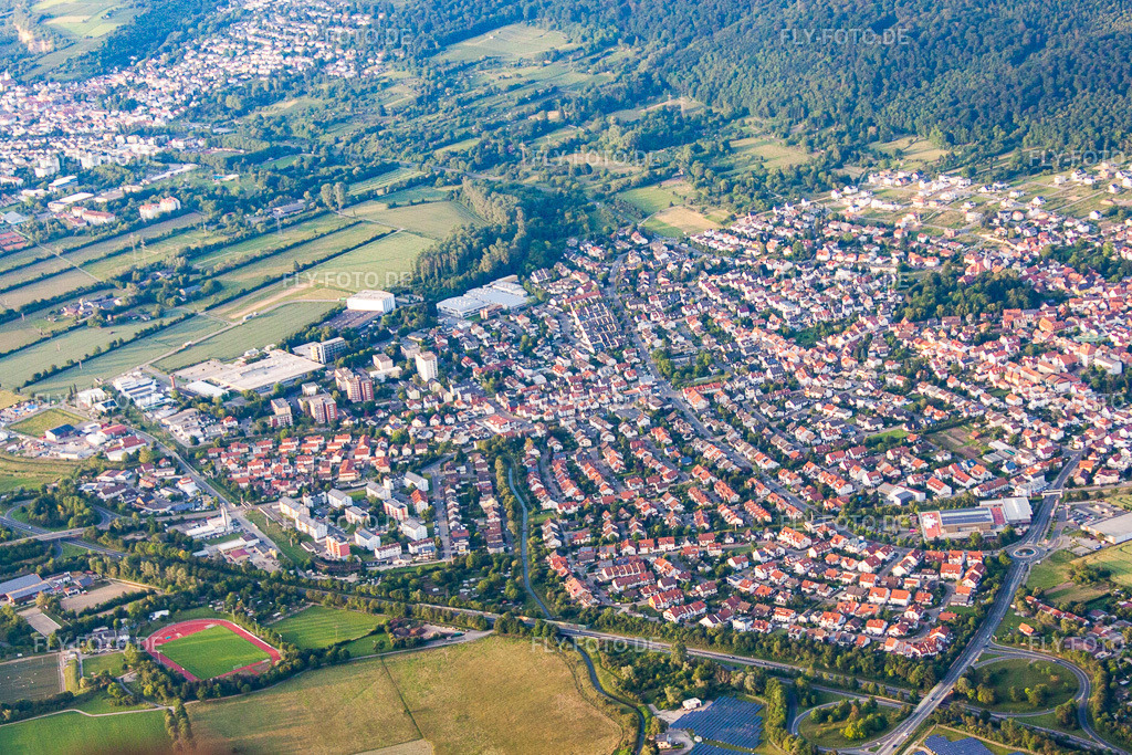 Ortsansicht | Luftbild: Ortsansicht in Nußloch im Bundesland Baden-Württemberg in Deutschland. Foto: IMG_66407.jpg vom 30.05.2014 durch Werner Riehm/FLY-FOTO.de - Realisiert mit Pictrs.com