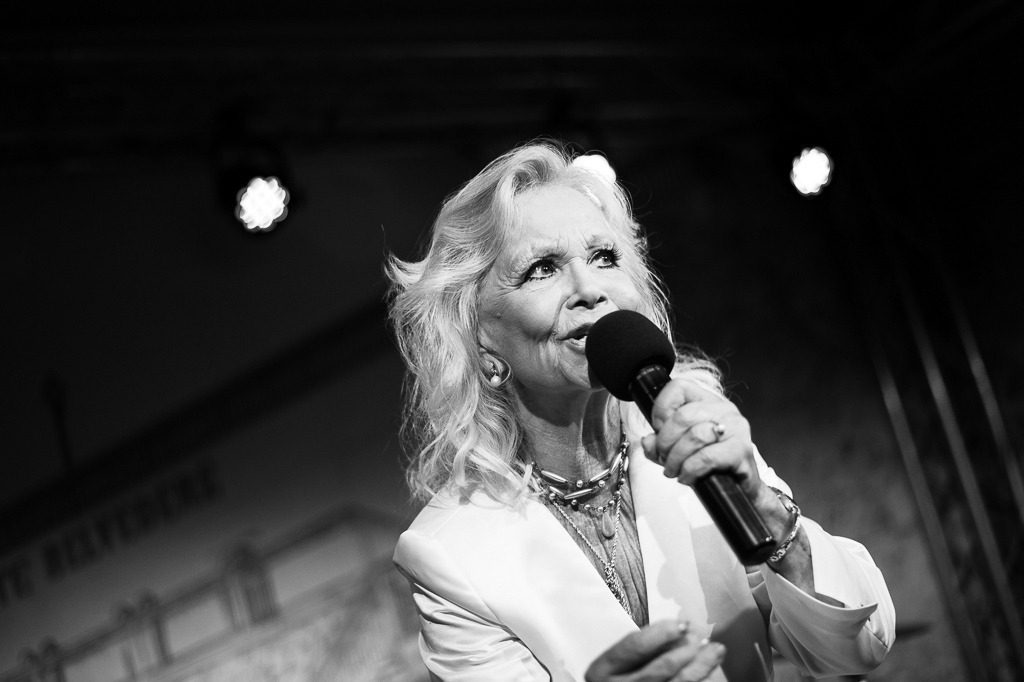 Konzert Dorit Gäbler | Dorit Gäbler im Forte Belvedere Leisnig zum Festival Hallo Leisnig 2022. - Realisiert mit Pictrs.com