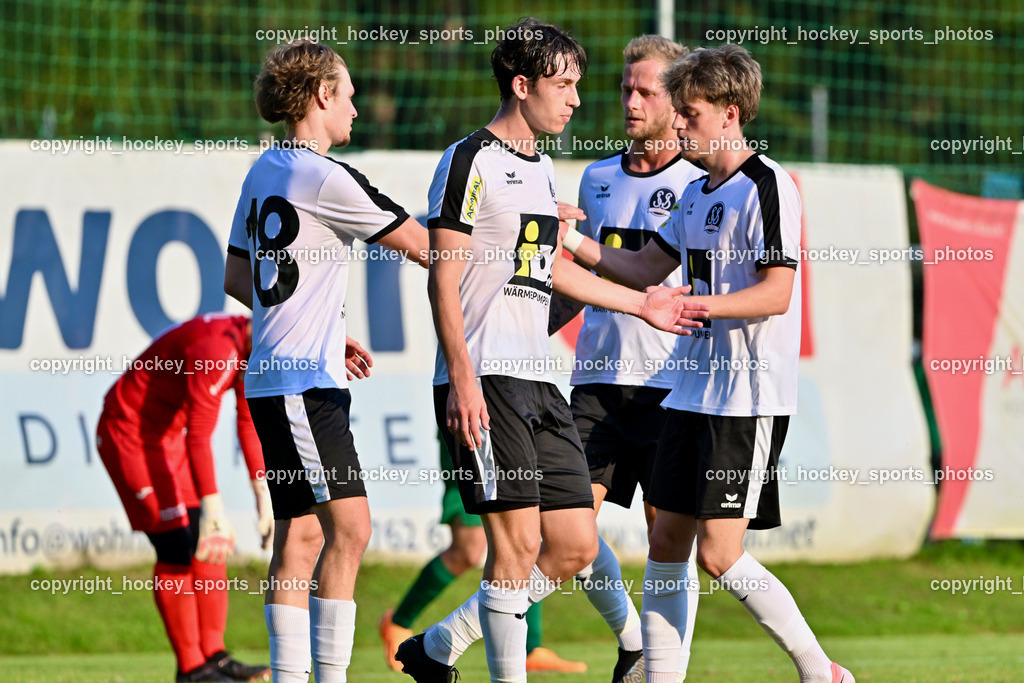 FC Gmünd vs. SV Spittal 1921 | Jubel SV Spittal Mannschaft, #18 Kristijan Jelic SV Spittal, #9 Samuel Müllmann SV Spittal, #44 Miha Kostanjsek SV Spittal, #10 Adrian Steurer SV Spittal, FC Gmünd vs. SV Spittal 1921, FC Gmünd vs. SV Spittal 1921 am 27.08.2024 in Gmünd (Sportplatz Karnerau), Austria, (Photo by Bernd Stefan)