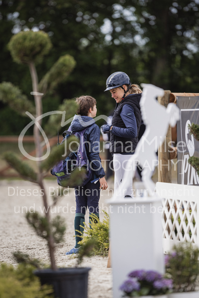 230520_MayDays_S1-Spr_Amateure-736 | Deine schönsten Turniermomente als professionelle Fotos! Entdecke hochwertige Pferdesport-Fotografie im Online-Shop. Jetzt Fotos finden & bestellen!