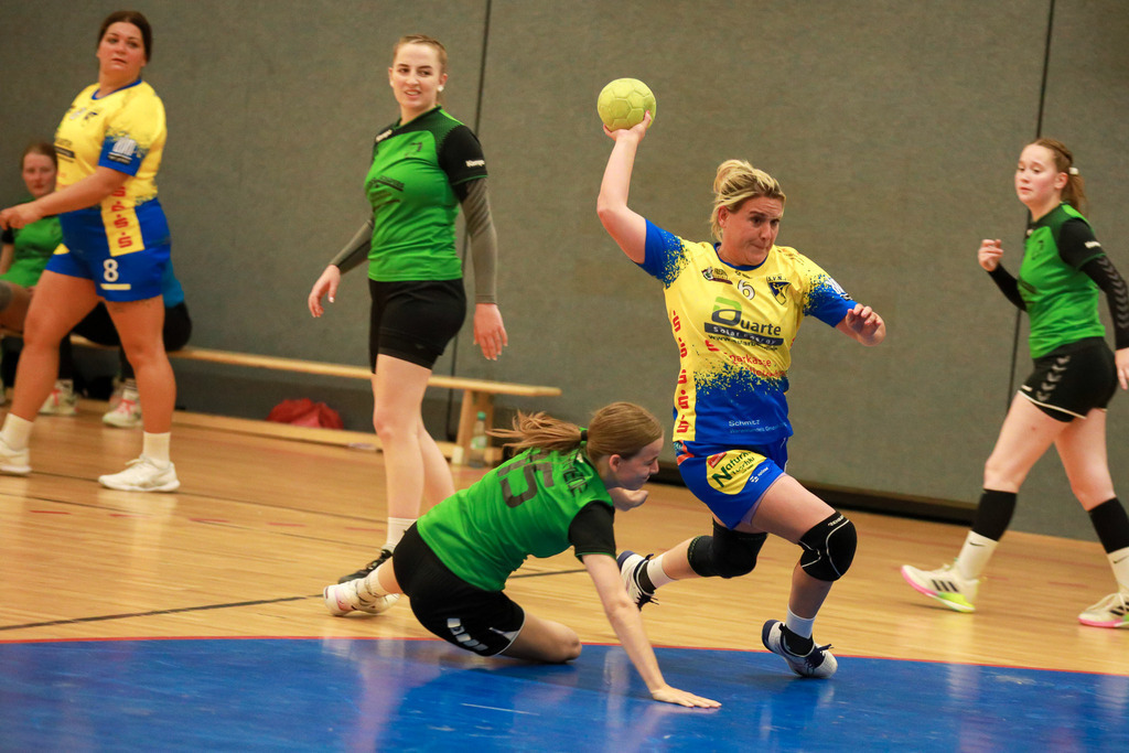 HcTvRhedeII_SvNeukirchen_150924_152 | Bildergalerie von Sport-Ereignissen aber auch von weiteren spannenden Dingen - nicht nur vom Niederrhein. In Anlehnung an den bekannten Spruch von Hanns Dieter Hüsch heißt das Motto: "Niederrhein ist überall".  - Realisiert mit Pictrs.com