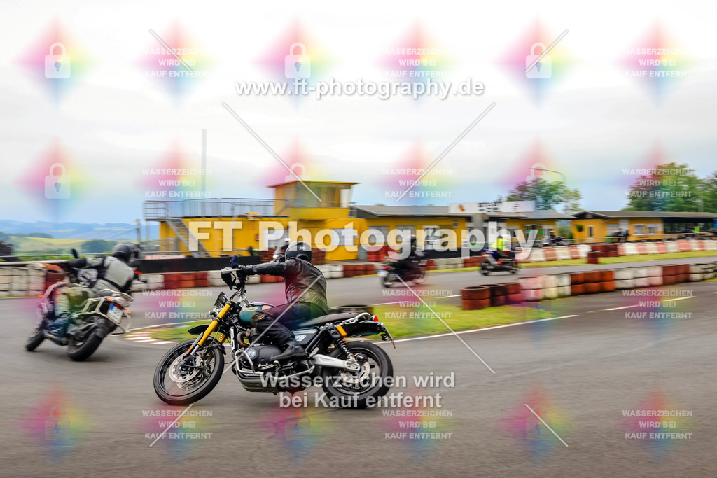 OBK-5591 | Hier findet Ihr Bilder von Touristenfahrten auf der Nürburgring Nordschleife oder von anderen Veranstaltungen die ich besucht habe. Viel Spass beim Durch Schauen 