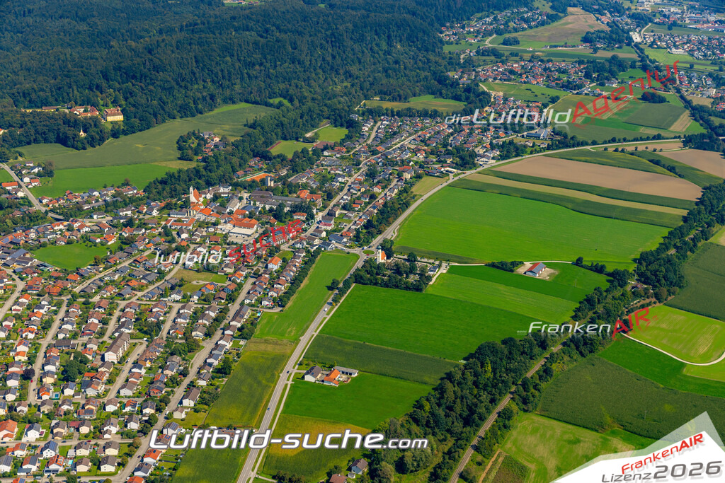 Das Luftbild zeigt :  Winhöring - Die Luftaufnahme wurde 2024 vom UL-Flugzeug aus erstellt ( keine Drohne ) - Hochauflösende Luftaufnahme - Für grossformatige Ausdrucke geeignet. Die Geschenkidee !Mit Lizenz und Bildrechte bestellbar