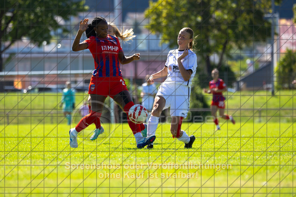 20260906_121256_0182_(c)_by_PhotoPeet | #,1.FC Donzdorf (weiß) vs. 1.FC Heidenheim 1846 (rot), Fußball, Frauen-Verbandspokal Gruppe 2, 2. Runde, Saison 2026/2027, Rasenplatz Lautertal Stadion, Süßener Straße 16, 73072 Donzdorf, 06.09.2026 - 11:00 Uhr,Foto: PhotoPeet / Sport- &amp; Eventfotografie / Peter Harich