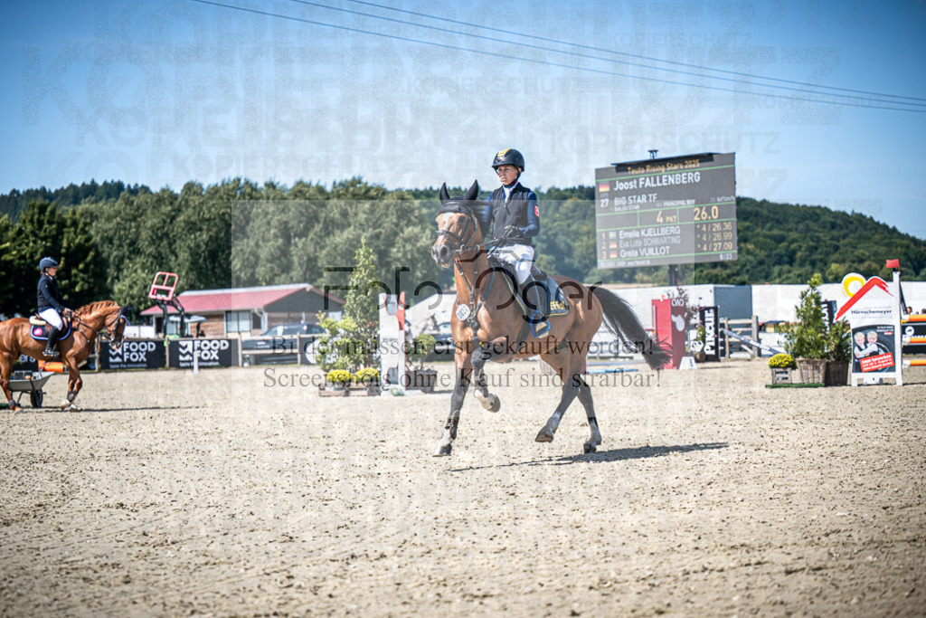 DOS_1122 | Entdecke hochwertige Reitturnierfotos von Foto Oger. Professionell, emotional und authentisch – jetzt Lieblingsmomente im Shop bestellen.Deutschlandweite Turnierfotografie. - Realisiert mit Pictrs.com