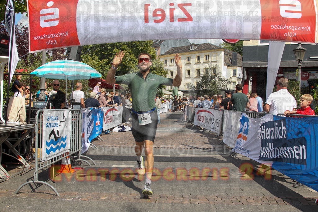 250824_1458_EV4_2439 | Sportfotografie im Rhein-Sieg Kreis, Köln, Bonn, NRW, Rheinland Pfalz, Hessen, etc. Unser Tätigkeitsfeld umfasst den Laufsport vom Volkslauf über den Marathon, Duathlon, Triathon bis zum Ultralauf wie Kölnpfad Ultra oder Schindertrail.