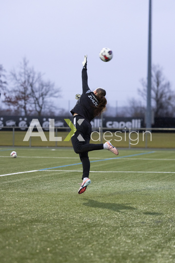 Fußball I Frauen I Saison 2025-2026 I AXA Women's Super League | Women I 14. Spieltag I Grasshoppers Club Zürich - FC Luzern I 14.02.2026 | 41 Yara Zwyssig (CH) (GC Zürich) – Tor - Realisiert mit Pictrs.com